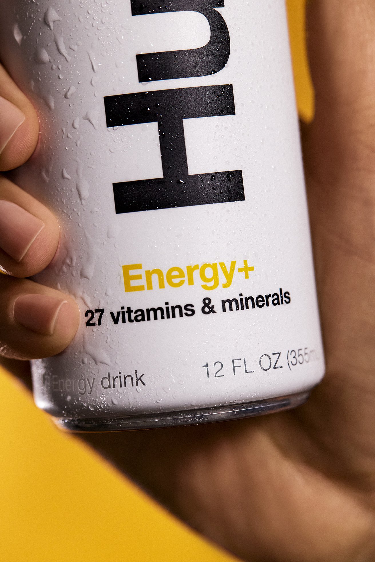 080724_HuelEnergy+_Energy+_Pineapple_Mango_Hands_1193.jpg