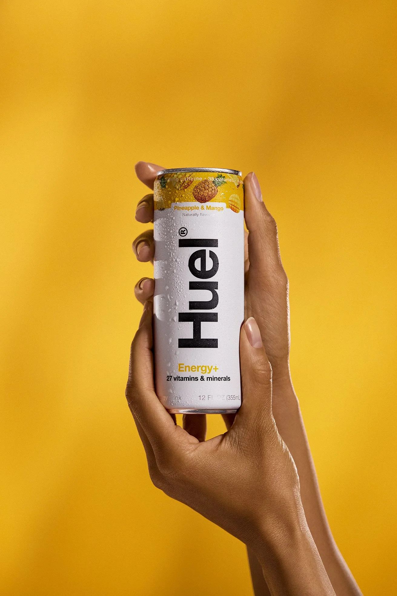 080724_HuelEnergy+_Energy+_Pineapple_Mango_Hands_1229.jpg