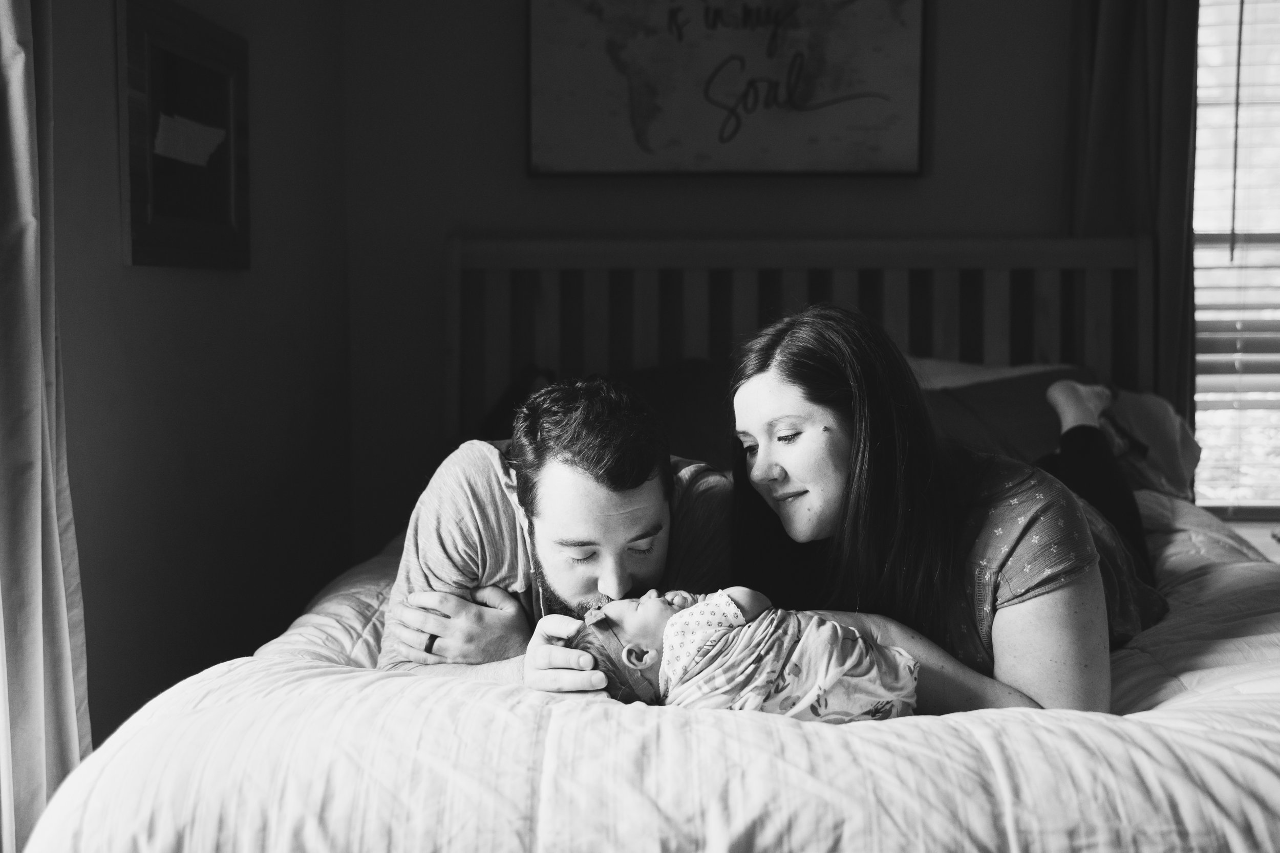 memphisnewbornlifestylephotographer-56bw.jpg