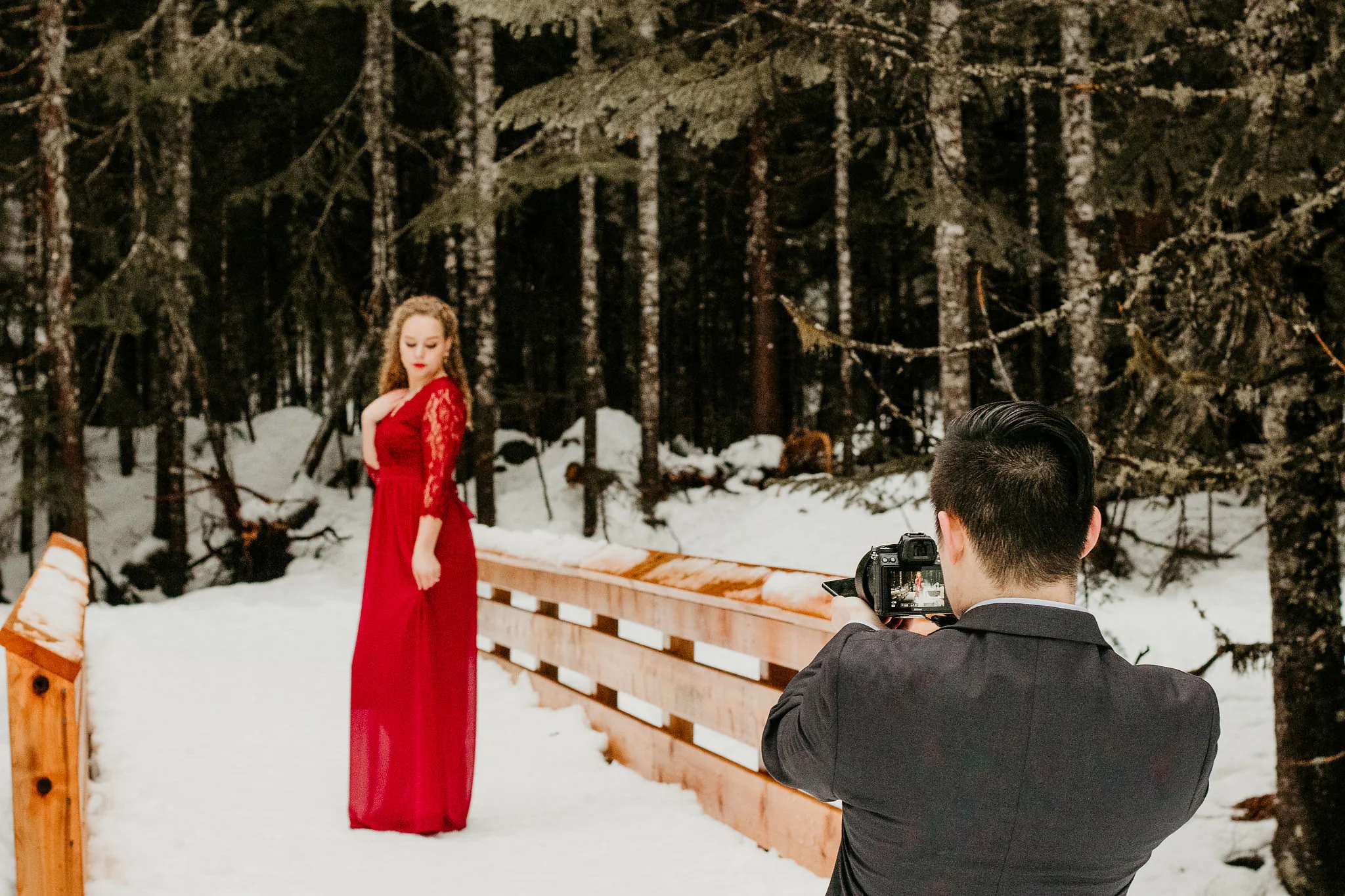 two wedding photograpers,.jpg