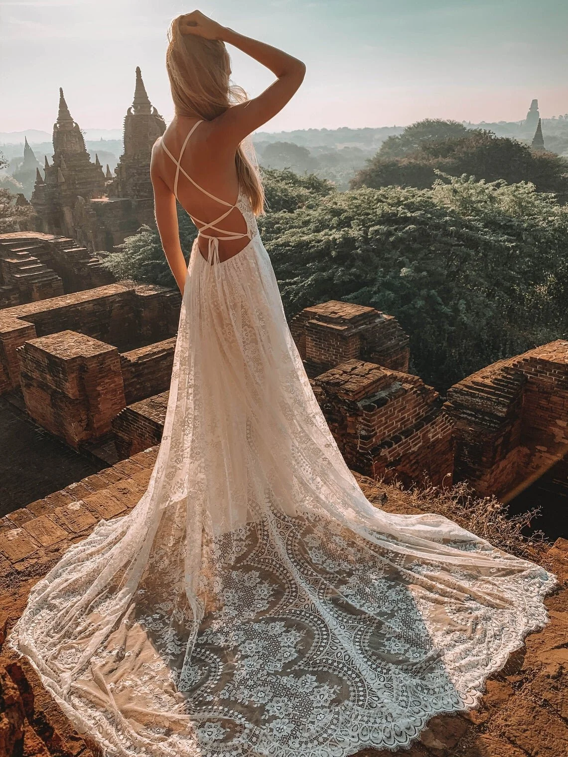 alternative style wedding dresses