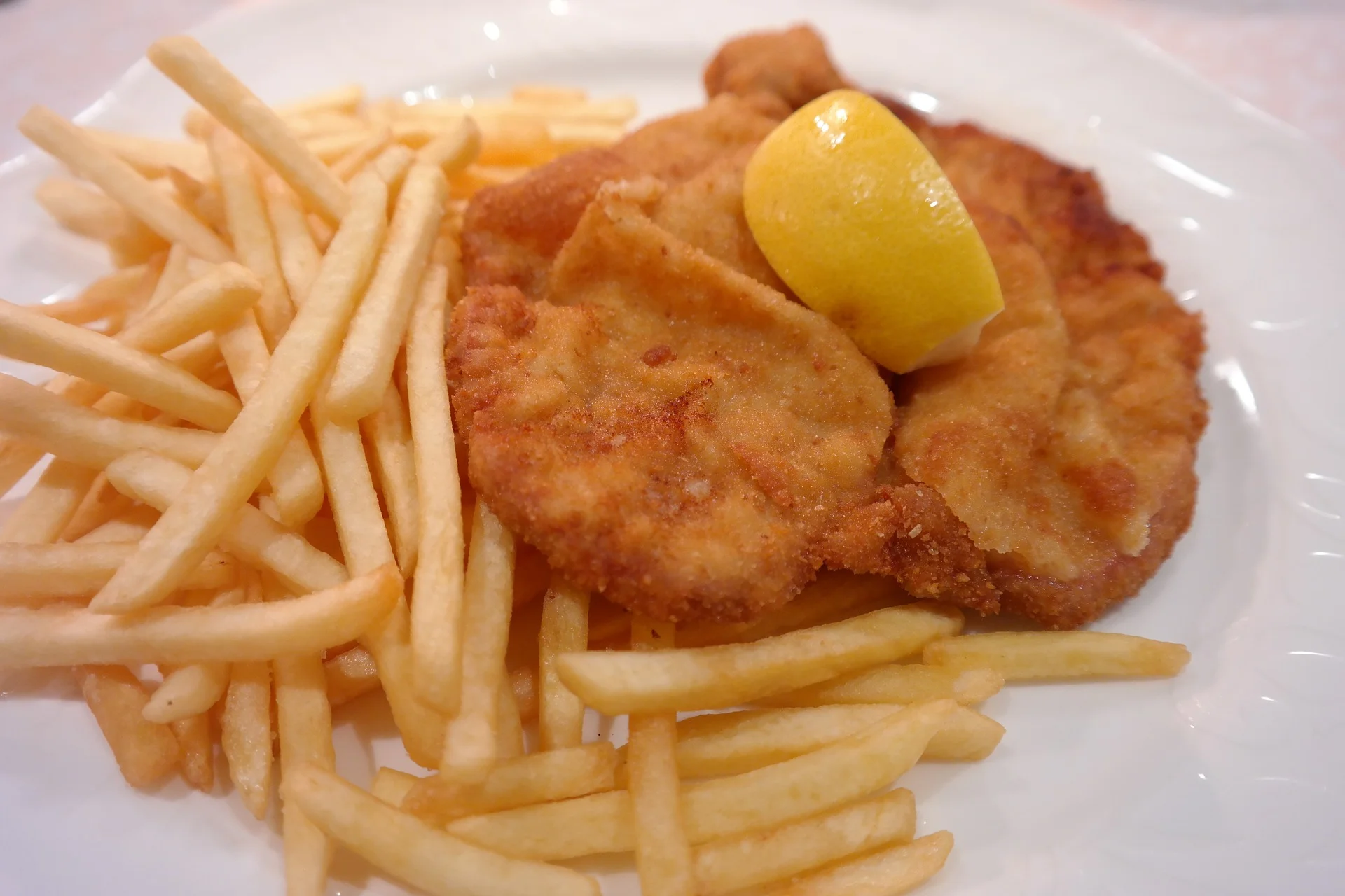 wiener-schnitzel-356436_1920.jpg