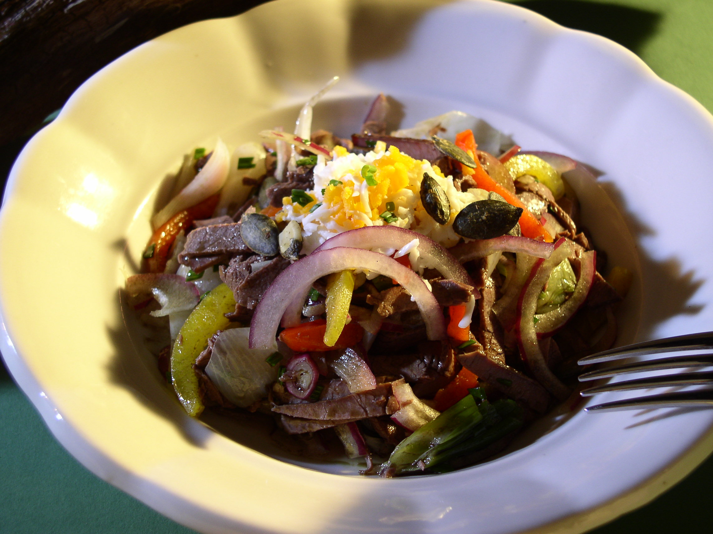 Rindfleischsalat mit Apfelmostessig und Kürbiskernöl