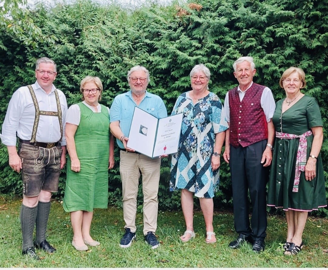 Verleihung von der Landeskammer für Land- und Forstwirtschaft in der Steiermark"Kammermedaille in Silber mit Anstecknadel"