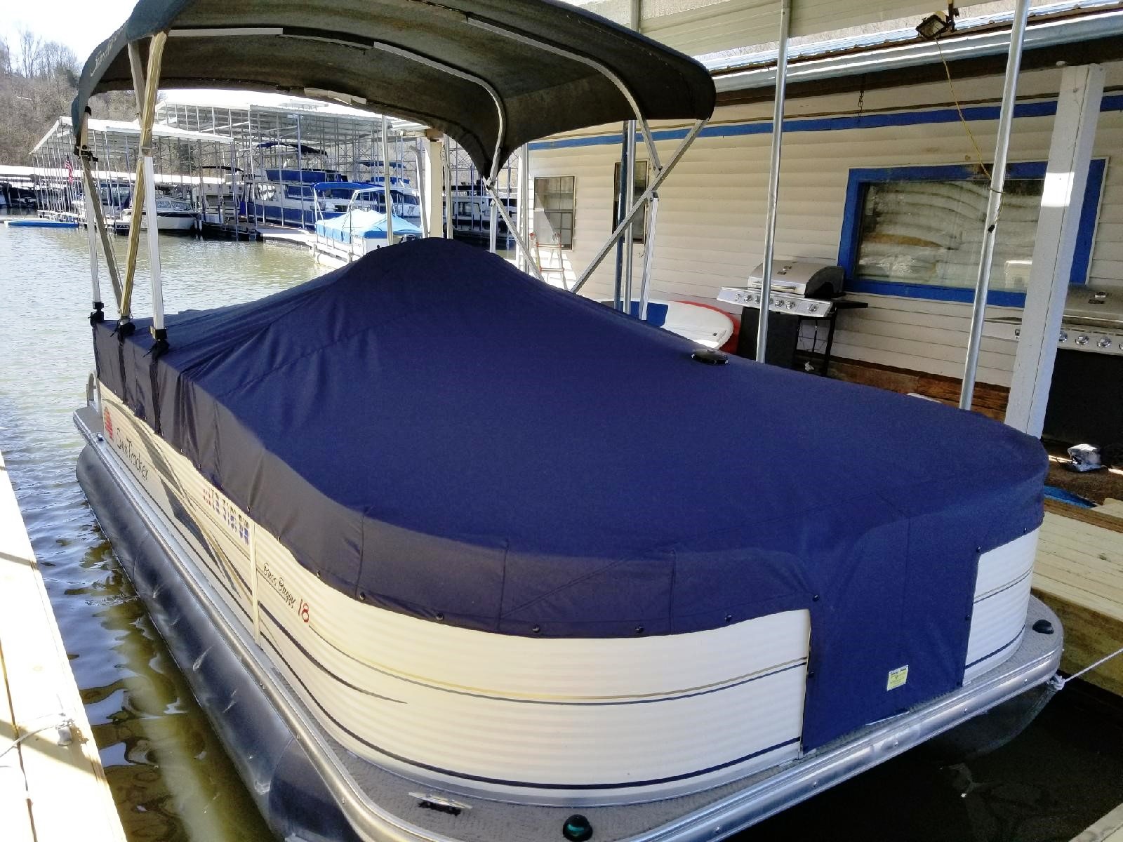 012Center Console Pontoon Cover Starboard.jpg