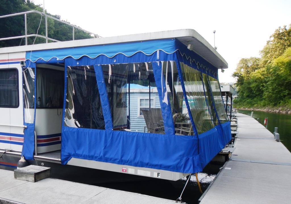 Houseboat Canvas — AMC