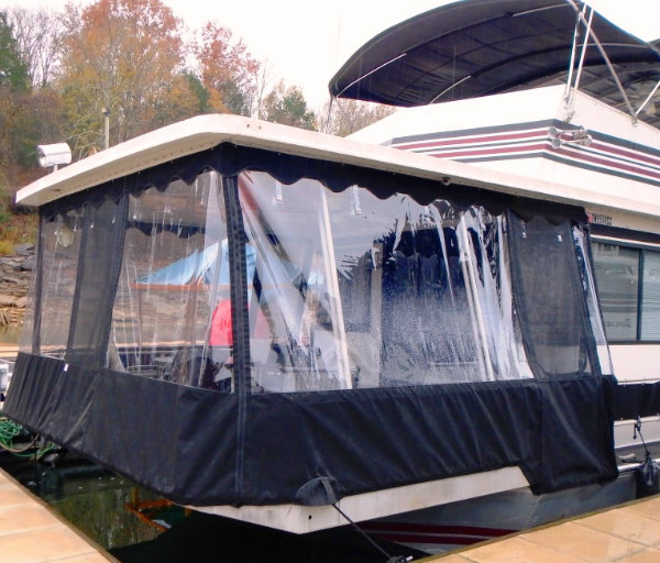 046 houseboat_enclosure___coots.jpg_med.jpg