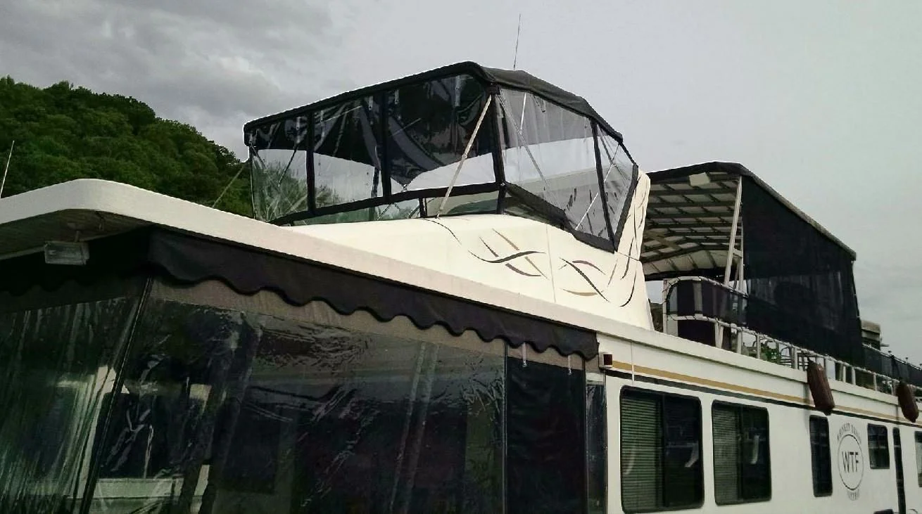 Houseboat Canvas — AMC