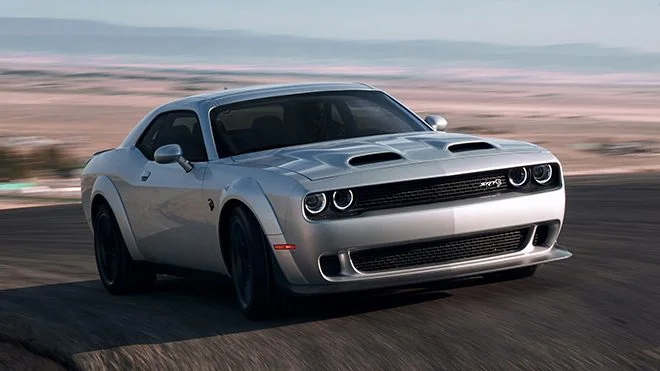 2019-Dodge-Challenger-SRT-Hellcat-Redeye-22-660x371 (1).jpg