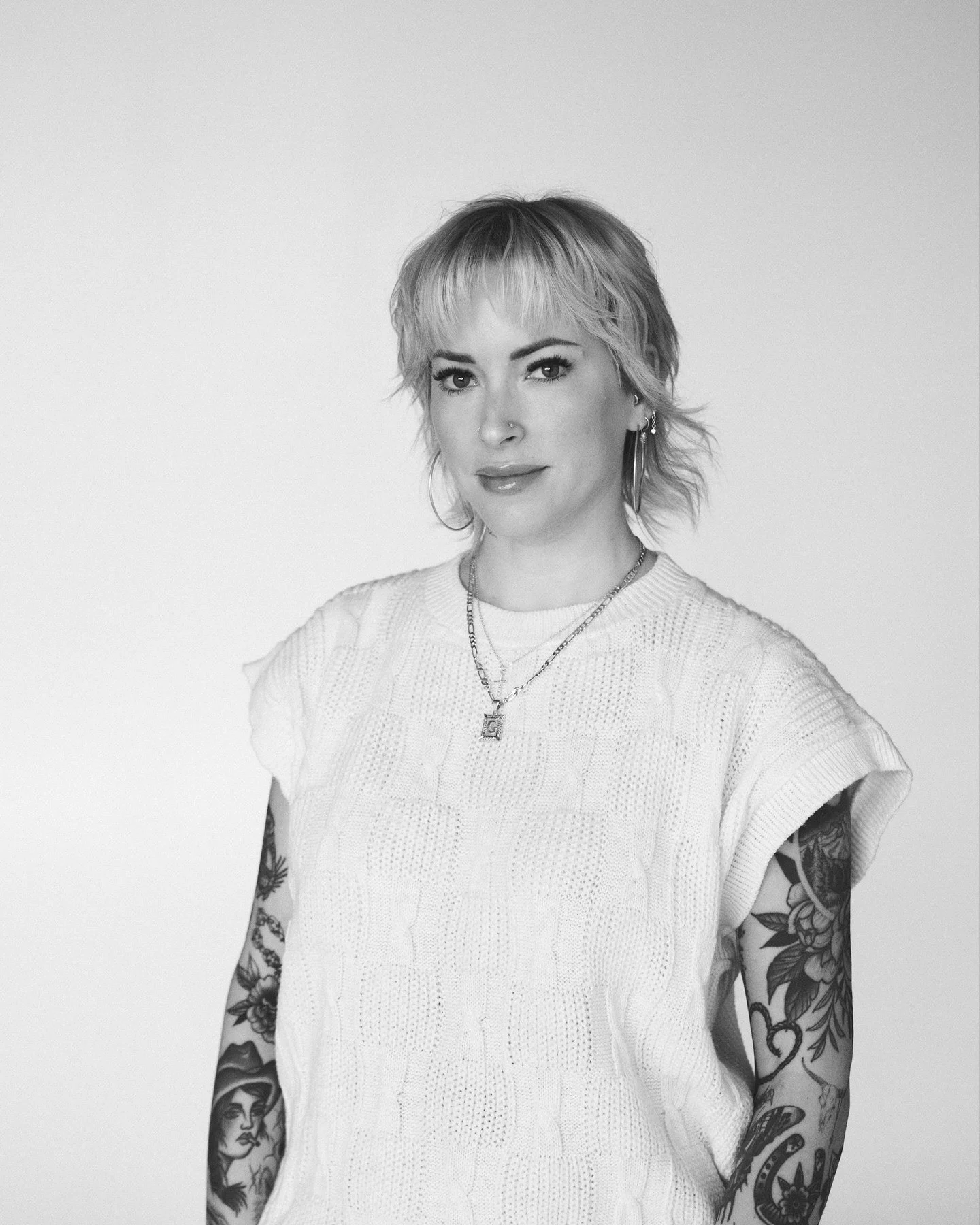 Some upgraded headshots since I cut all my hair off lol imagine me with big glasses and that&rsquo;s what you&rsquo;ll see when you come to your appointment. 🤓 

It&rsquo;s been a while since I did an introduction so I thought it was time again sinc