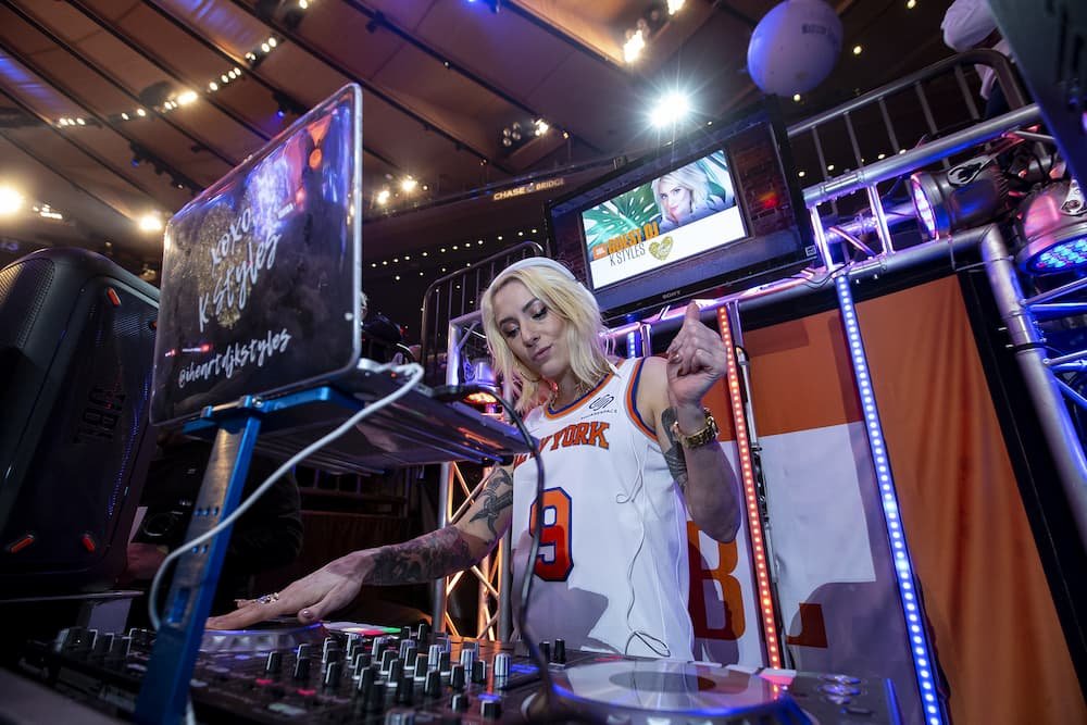 DJ K Styles guest DJ for the New York Knicks