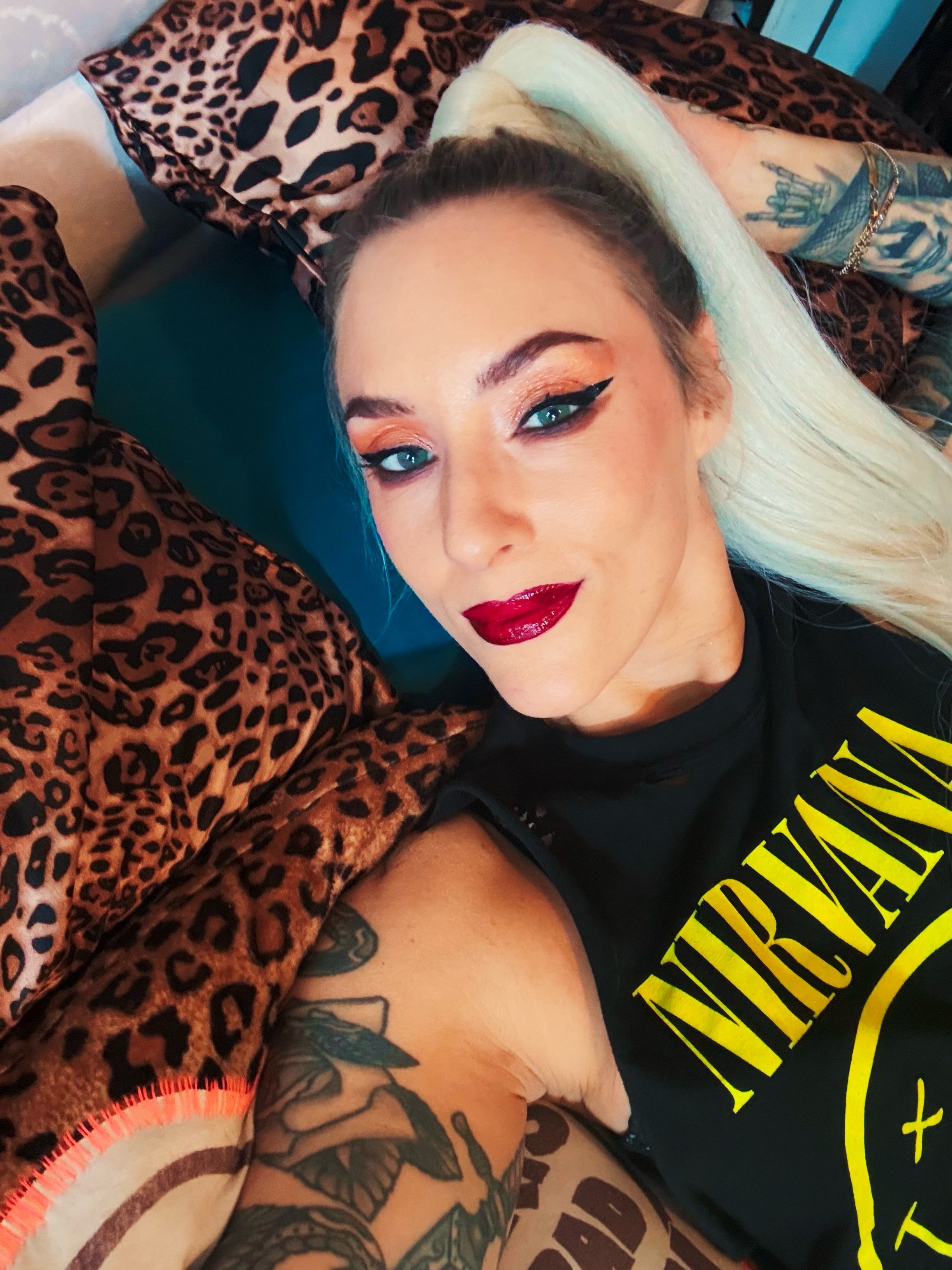 Stay fly. 

#femaledj #girlswithtattoos #leopardprinteverything #grungeasthetic #nycdj