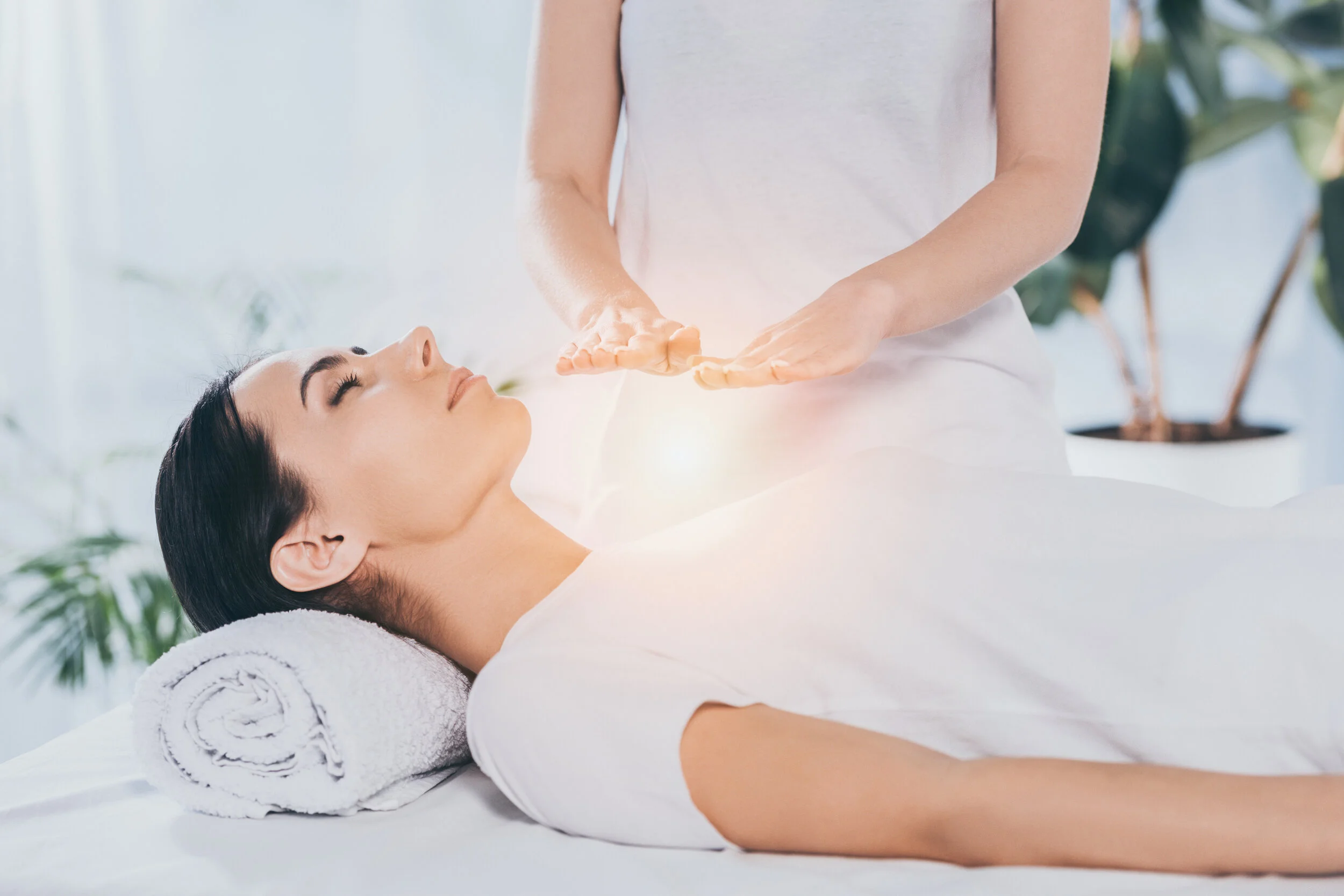 What is Reiki? Why Choose it? What Should I Expect to Experience in a Reiki Session?