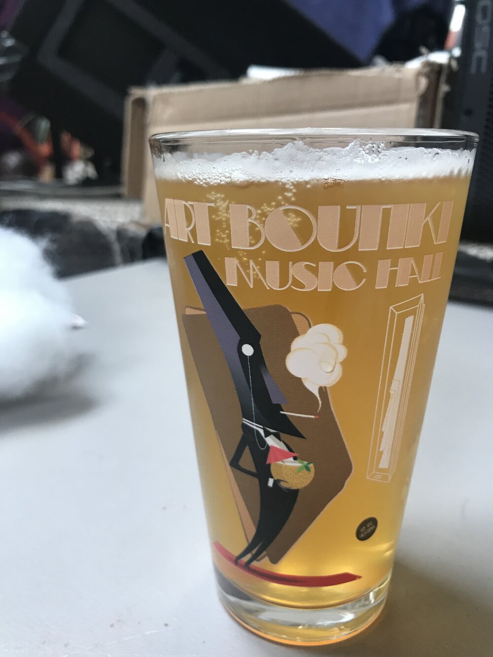 Art Boutiki Music Hall Swanky Pint Glass