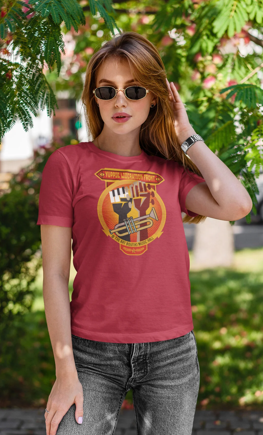 Yuppie Liberation Front Art Boutiki T-Shirt