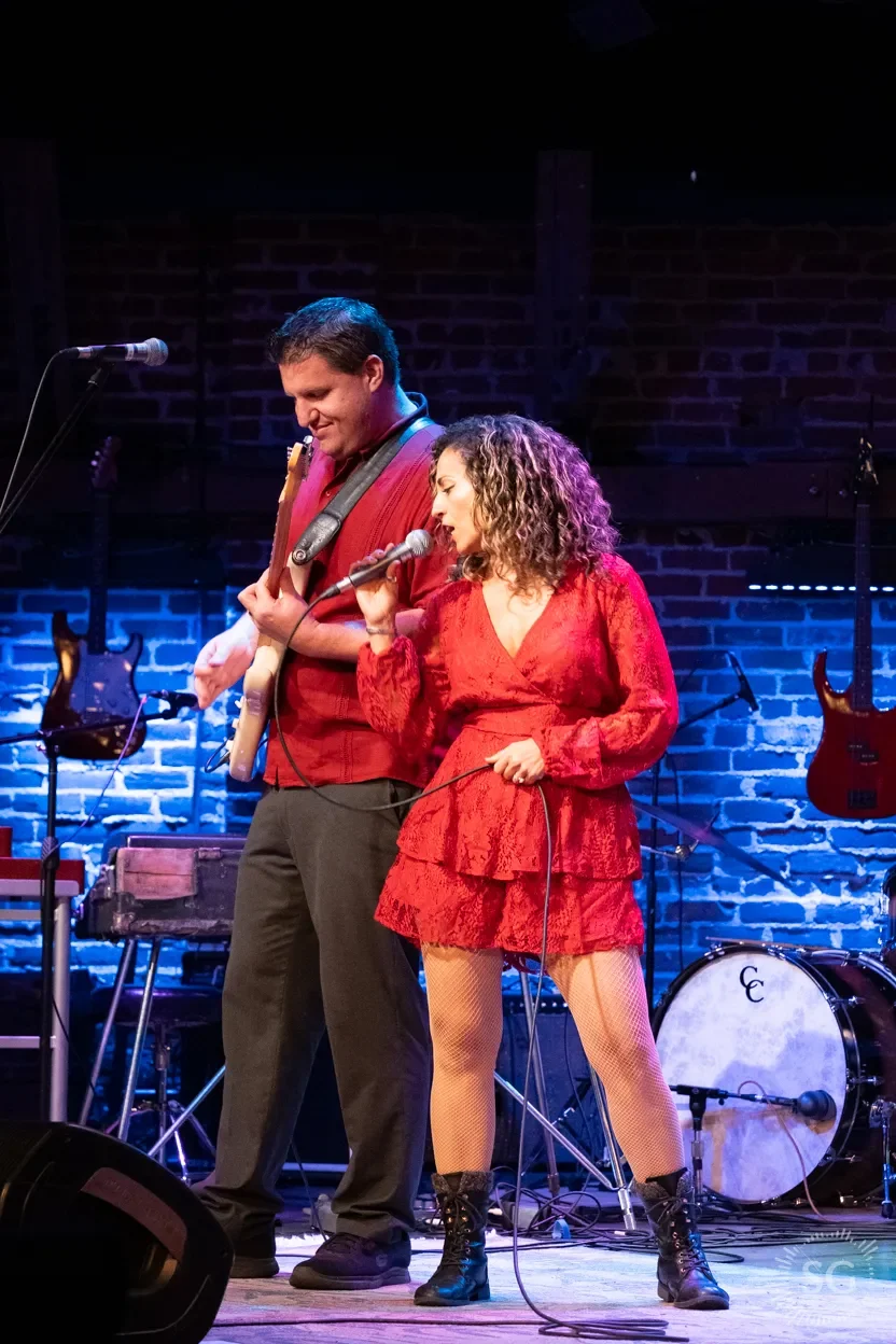 Grace and the Grit at Moes Alley