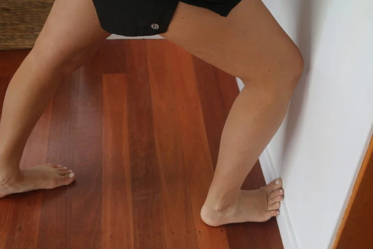 TOE FLEXOR STRETCH