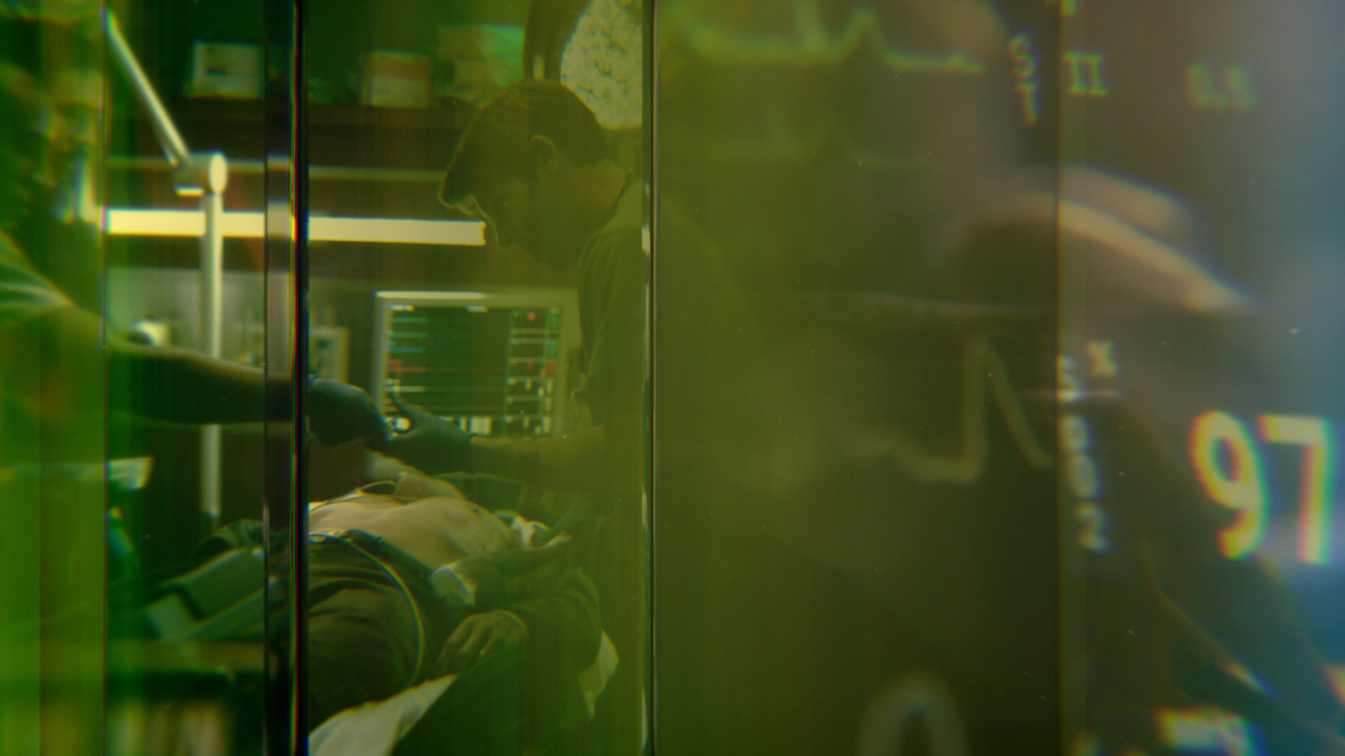 OJ_lookingGlass_b01_fr004_00000.png