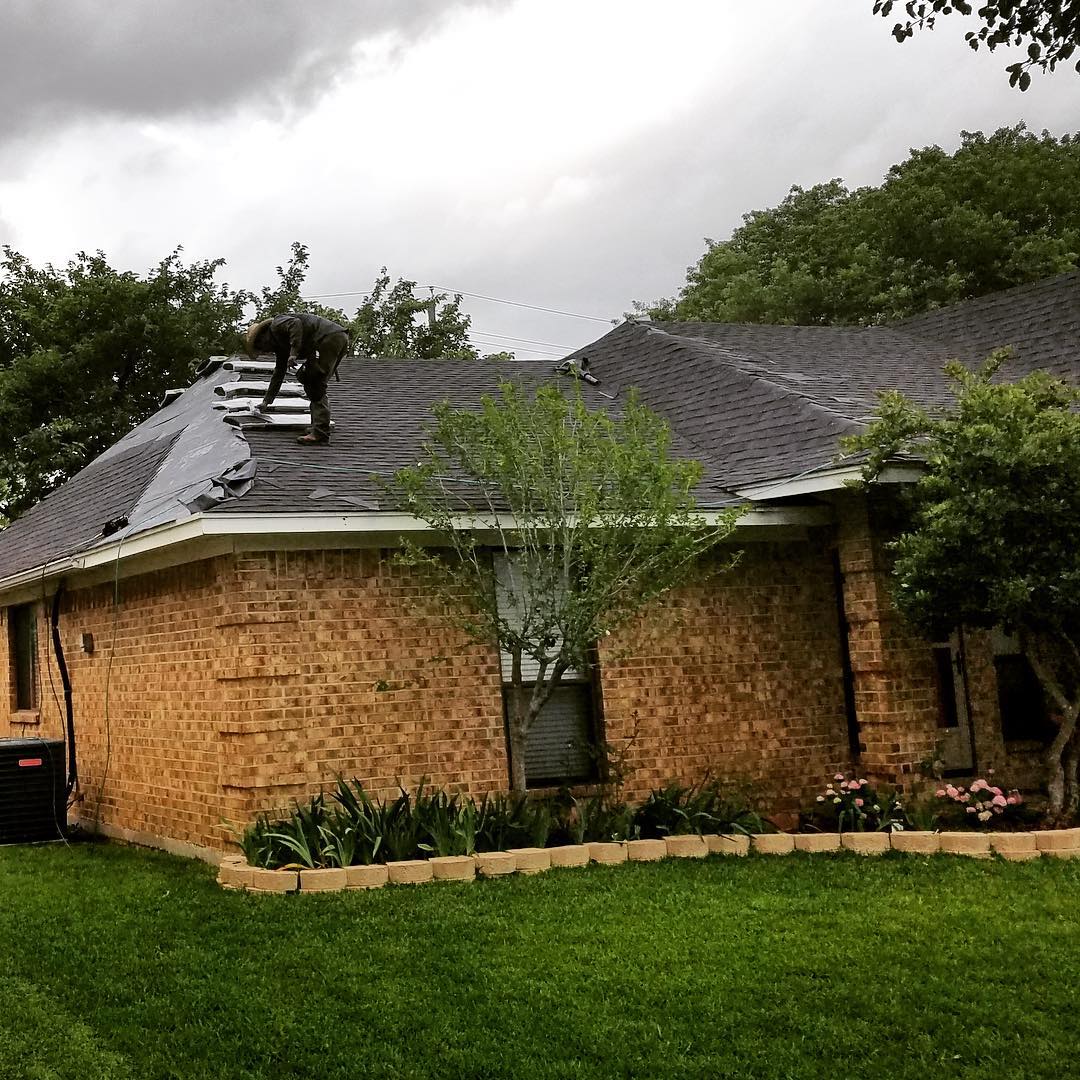 24174744_147350022573129_7673592311397220352_n (1).jpg