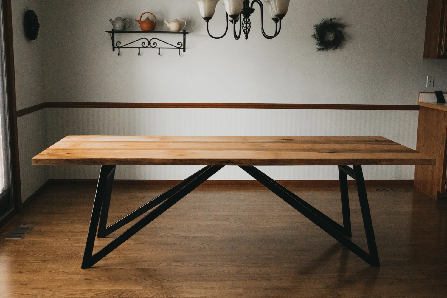 BIGTOOTHCO_TheNorth_Live_edge_dining_table_ash (12 of 53).jpg