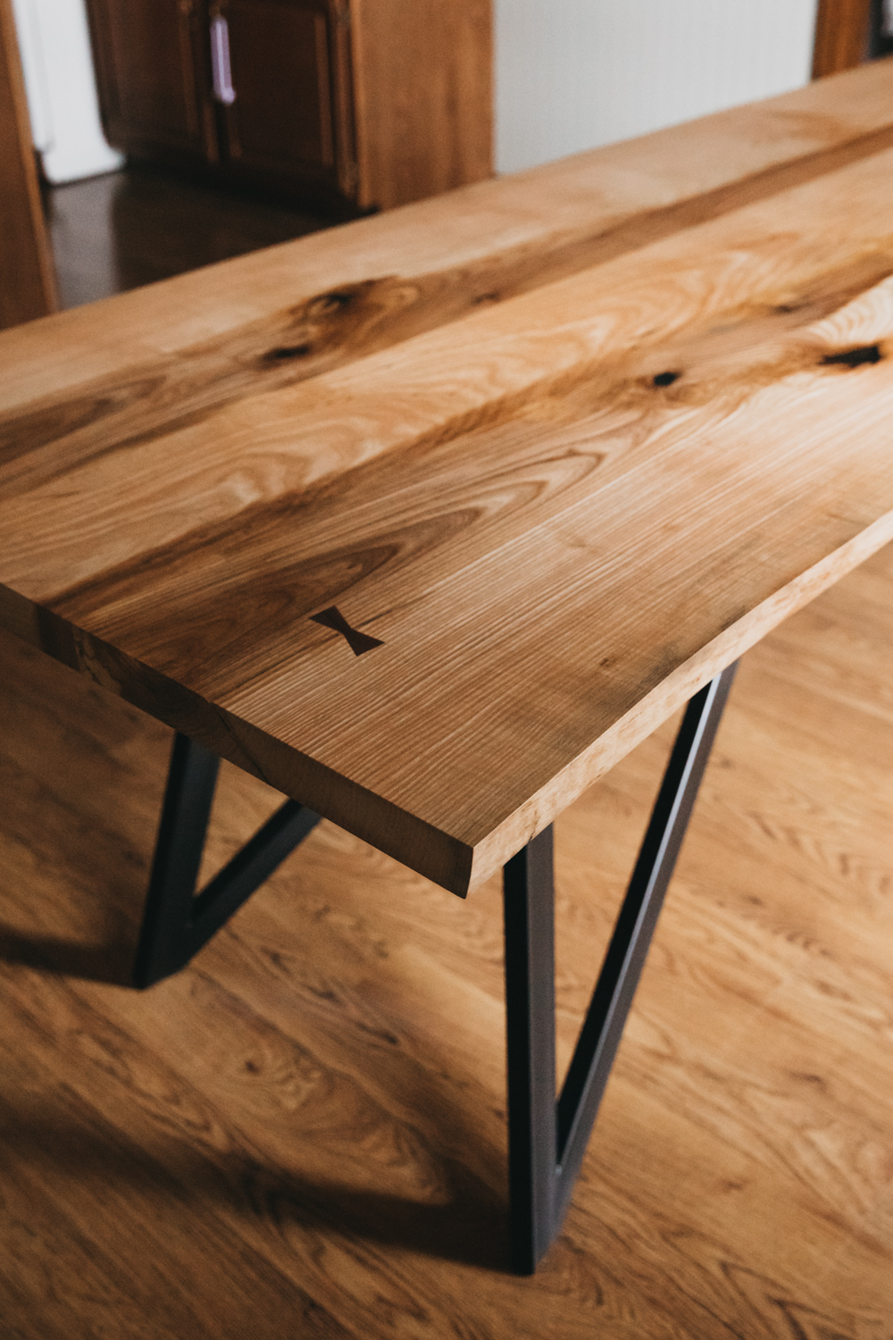 BIGTOOTHCO_TheNorth_Live_edge_dining_table_ash (5 of 53).jpg