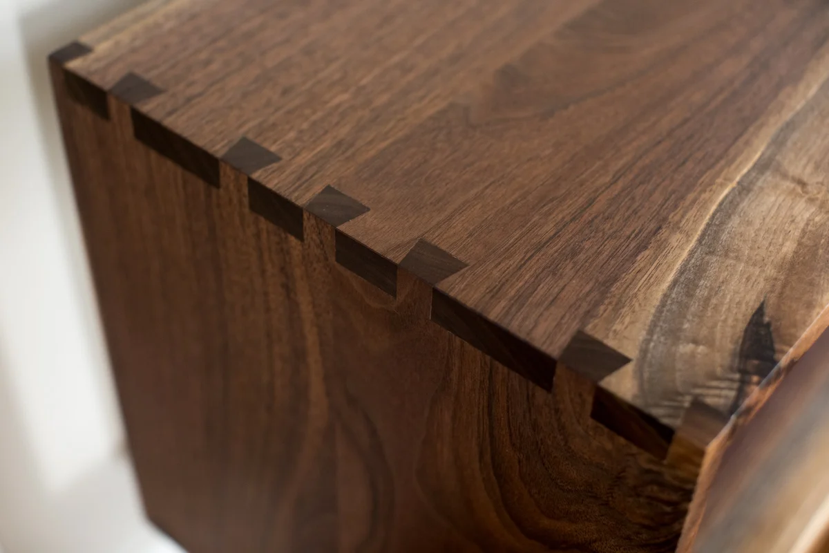 Big Tooth Co_Live Edge Woodworking Custom Furniture_Walnut Console (9 of 44).jpg