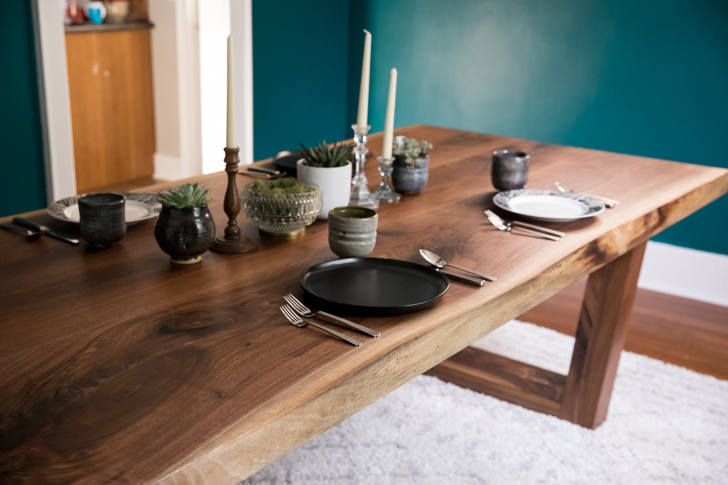 walnut_indianapolis_woodworking_wood_slab_dining_table_live_edge59.jpg