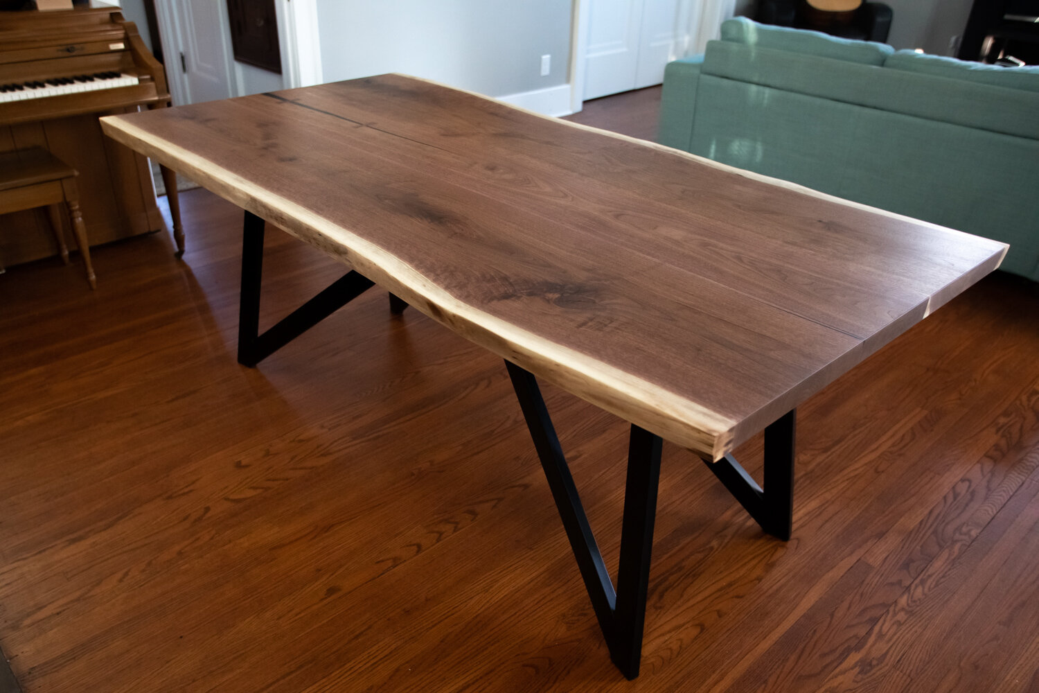 Black Canyon_Custom Walnut Table_Woodworking Fort Wayne Maker-8.jpg
