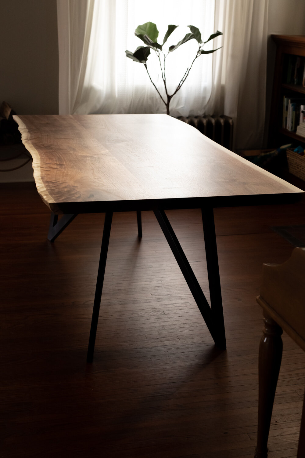 Black Canyon_Custom Walnut Table_Woodworking Fort Wayne Maker-20.jpg