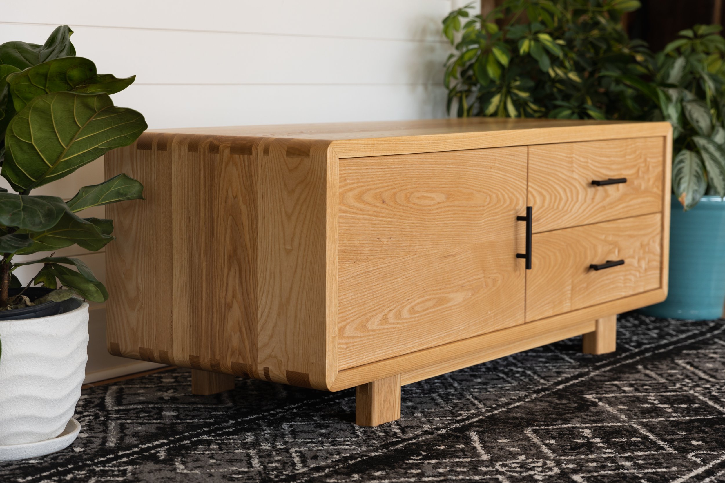 Big Tooth Co_Furniture_Custom_console_credenza_sideboard_buffet-2.jpg