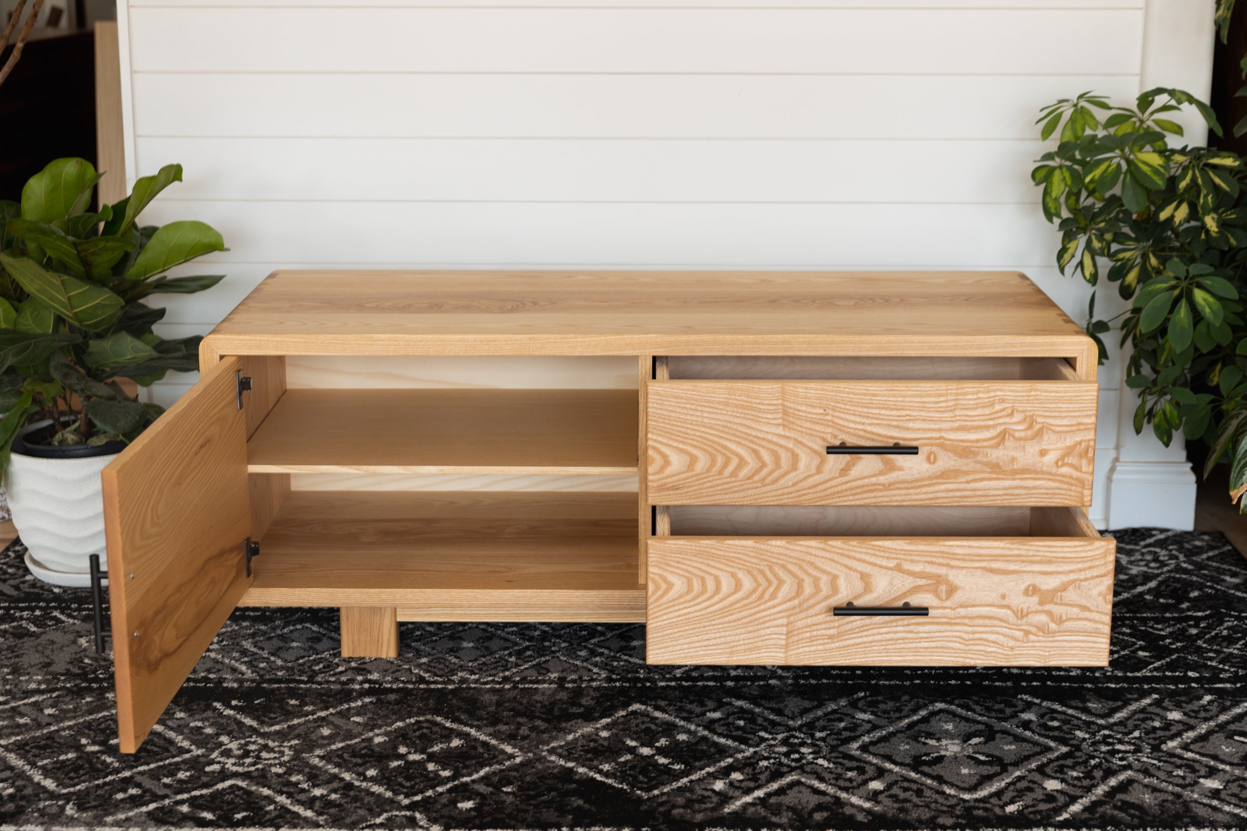 Big Tooth Co_Furniture_Custom_console_credenza_sideboard_buffet-7.jpg