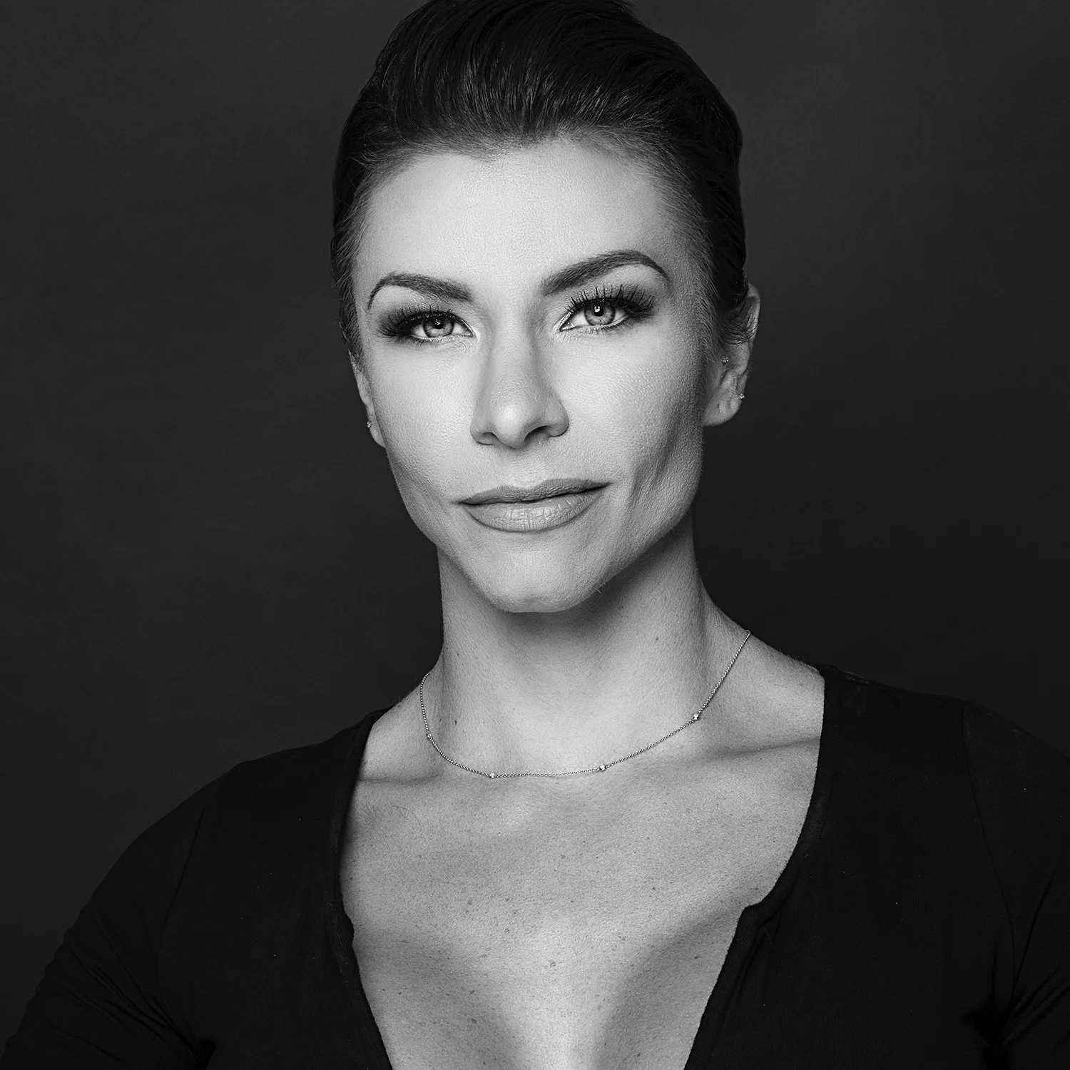 Black and White Headshot Photography Ines Piquet Images