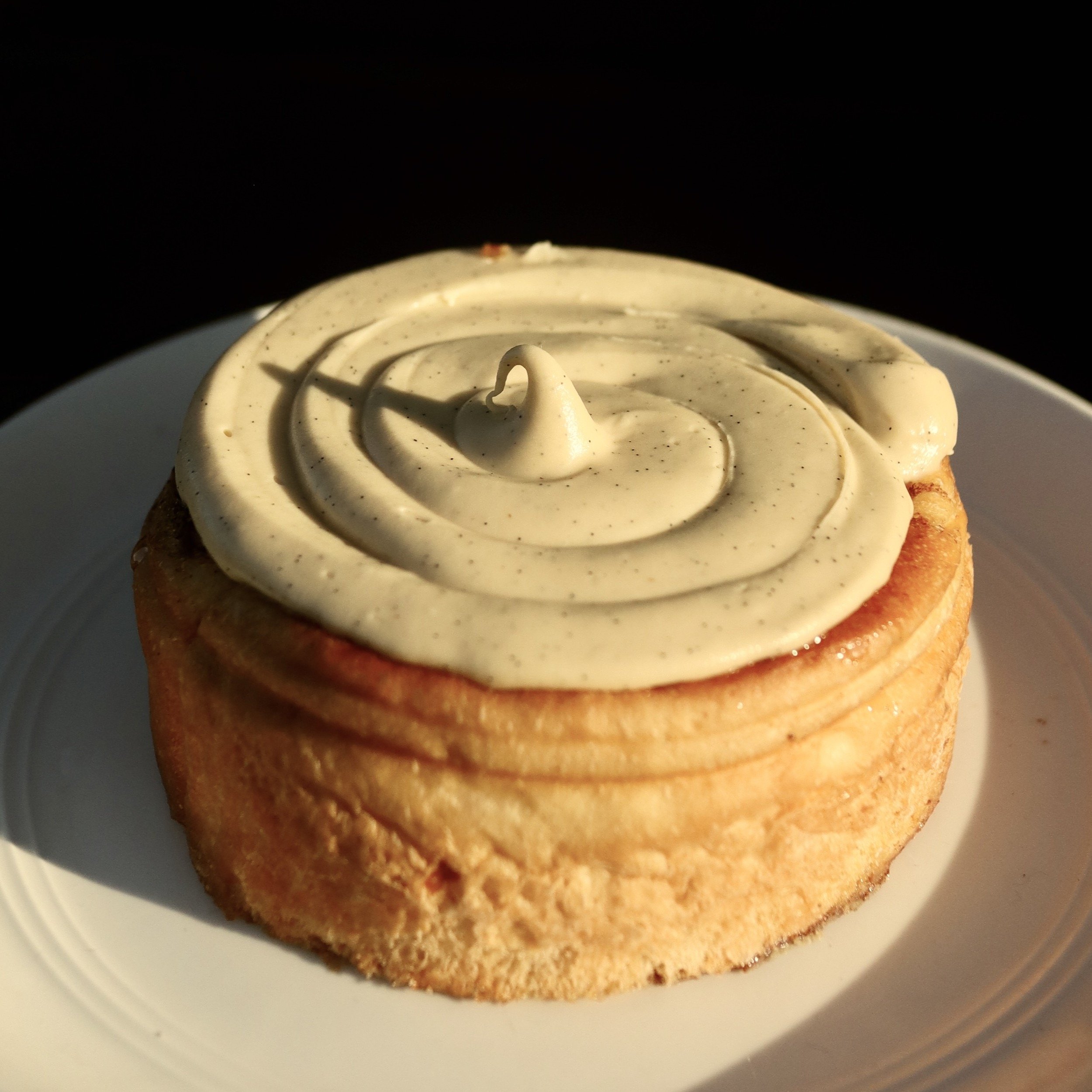 thisisfrankies-cinnamonbun-cinnamonscroll-scroll-bakery-patisserie.JPG