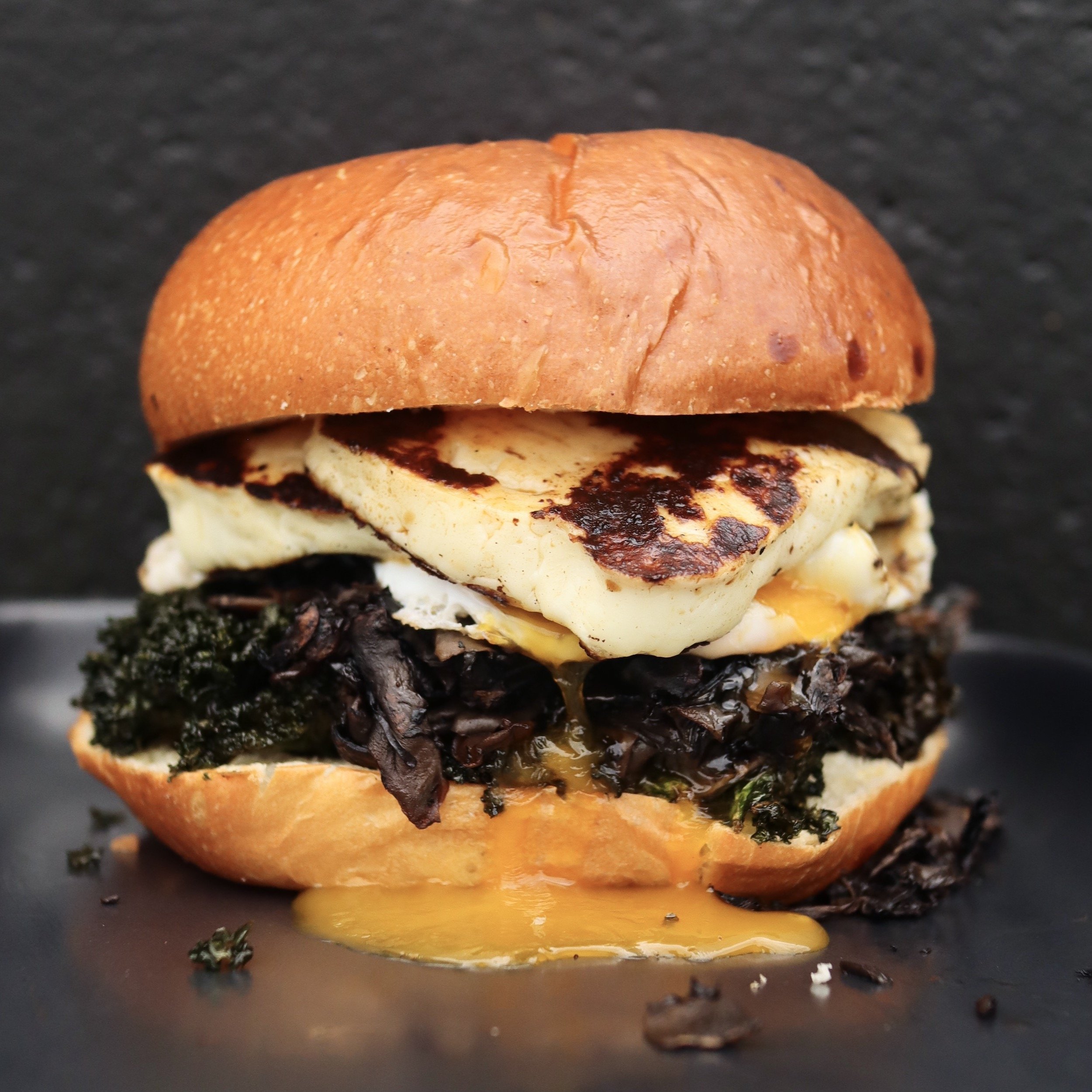 thisisfrankies-burgers-lunch-vegetarian-mushroom-halloumi-roll.JPG