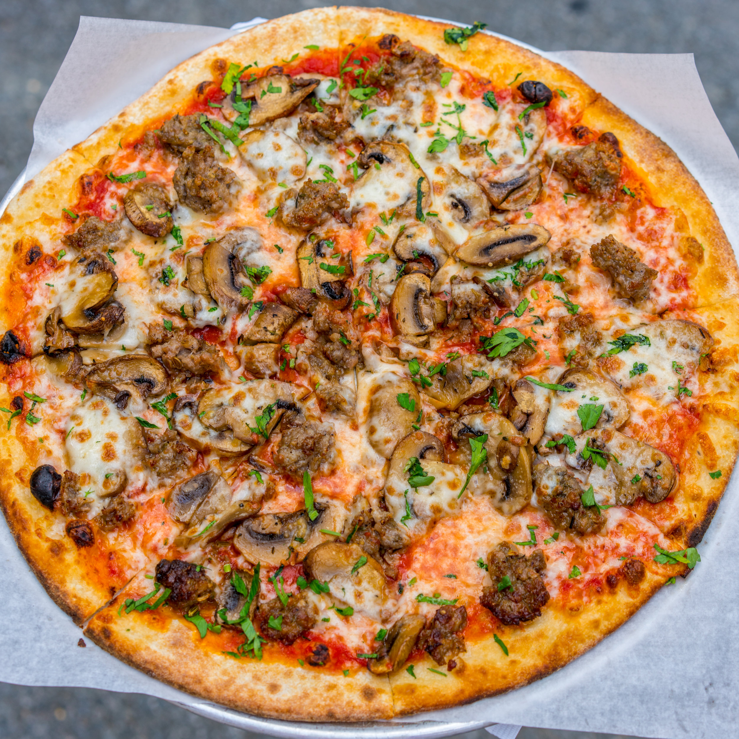 mushroompizza2.jpg