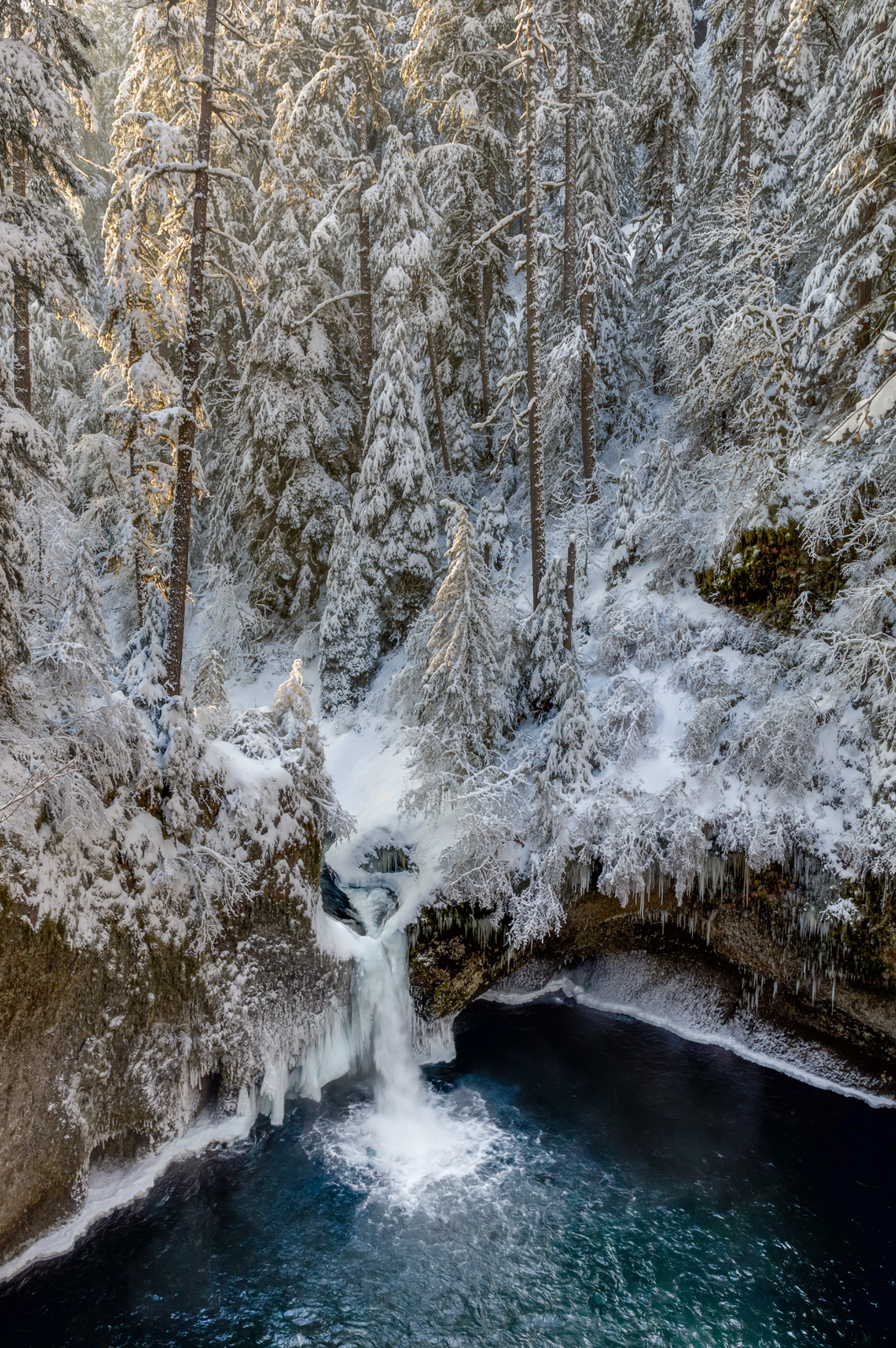  First light at Punchbowl Falls in winter 