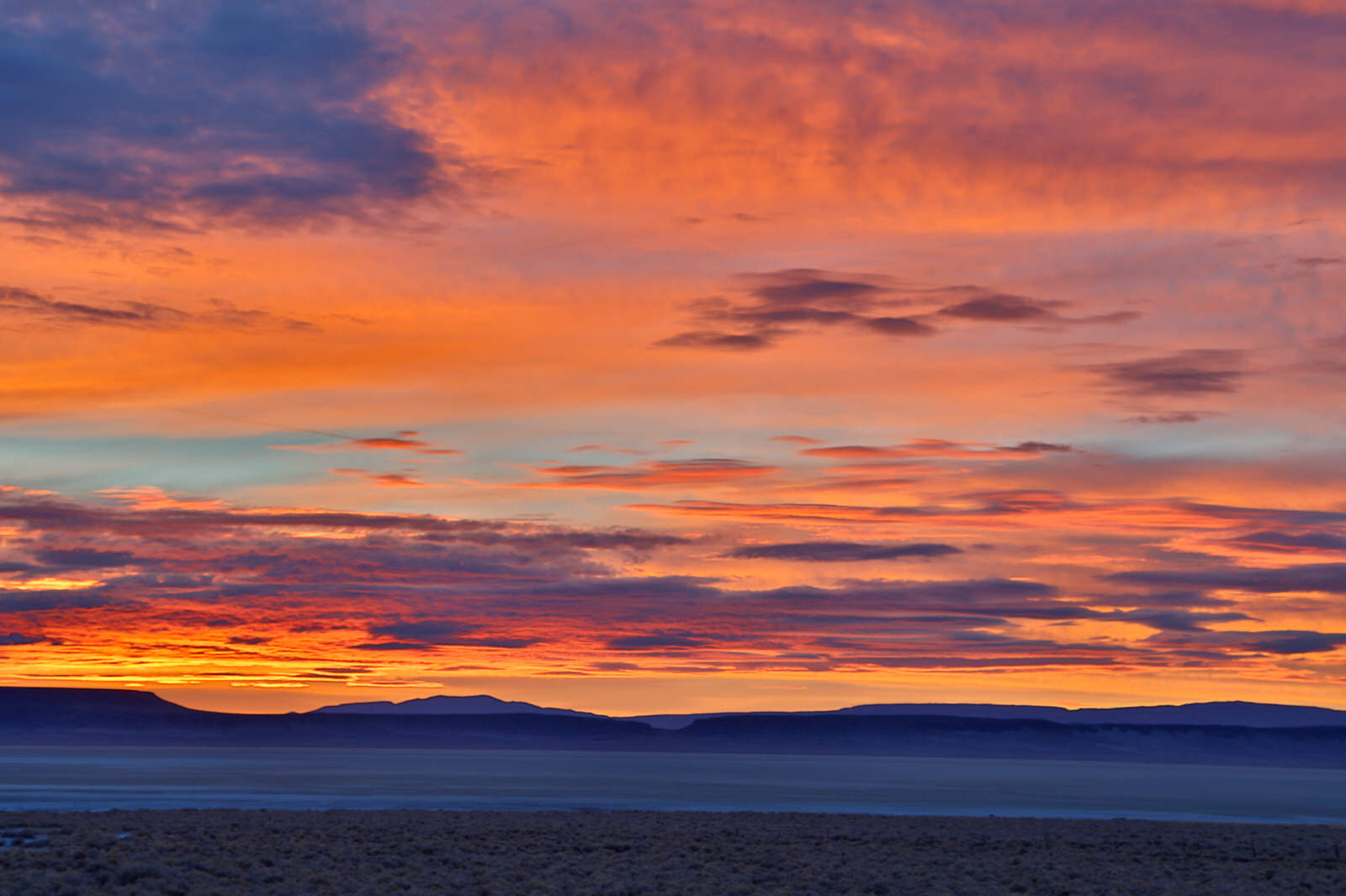  Sunrise over the Alvord Desert 