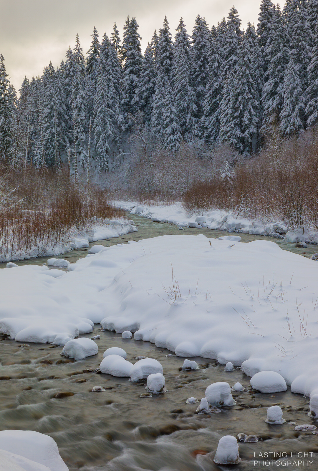  East fork of the Hood River in winter 