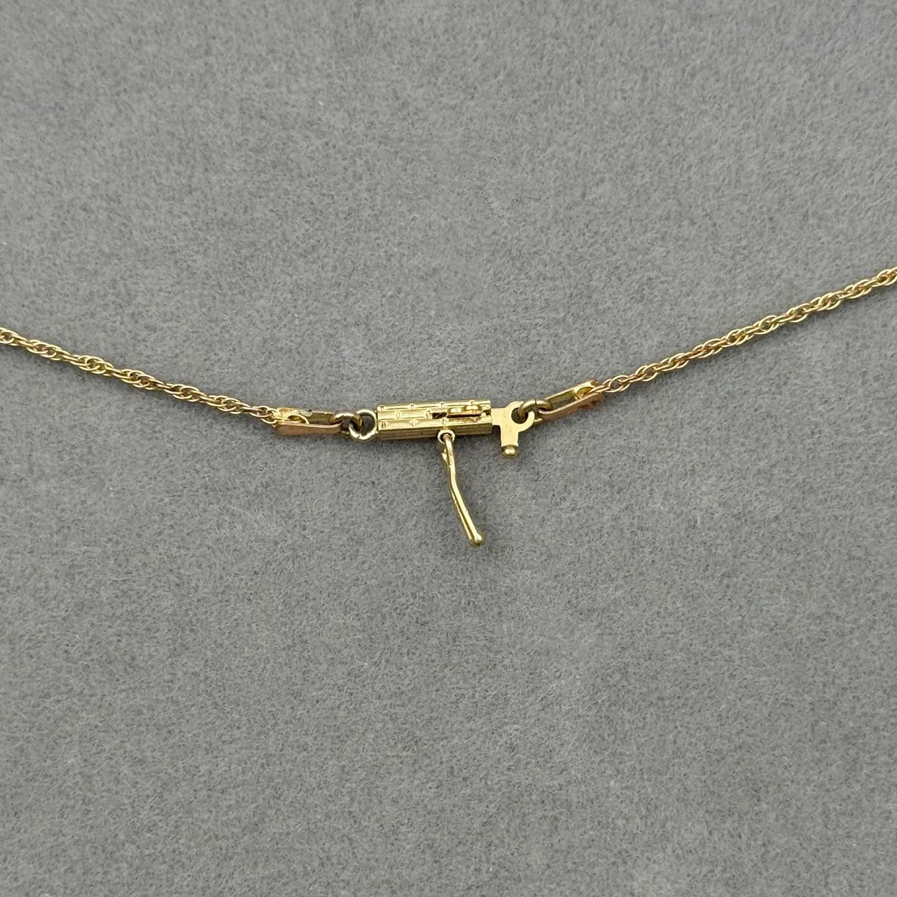 14KY-Safety-Clasp.jpg