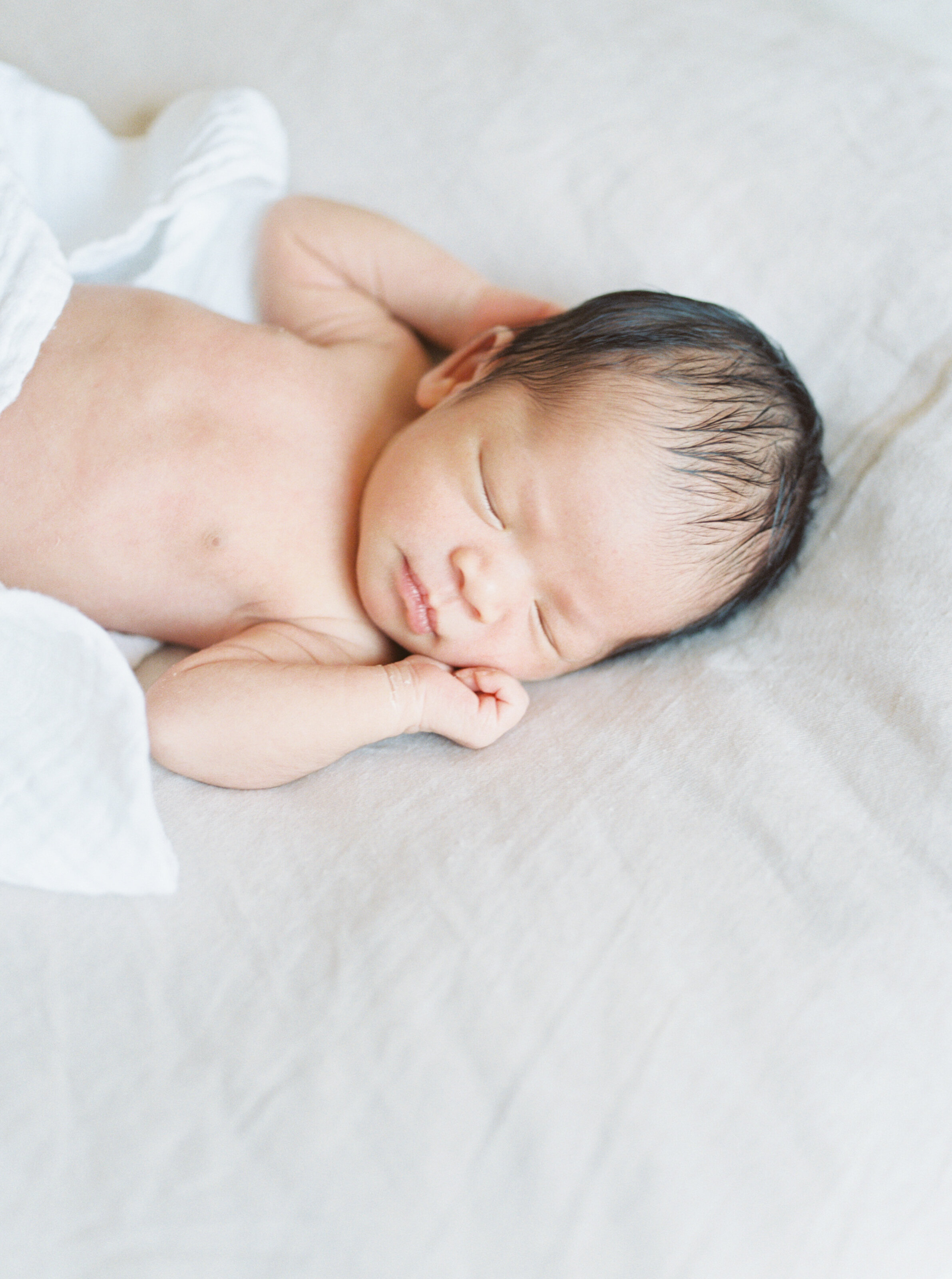 Rebecca-Sable-Newborn-Photographer-Richmond-VA-21.jpg