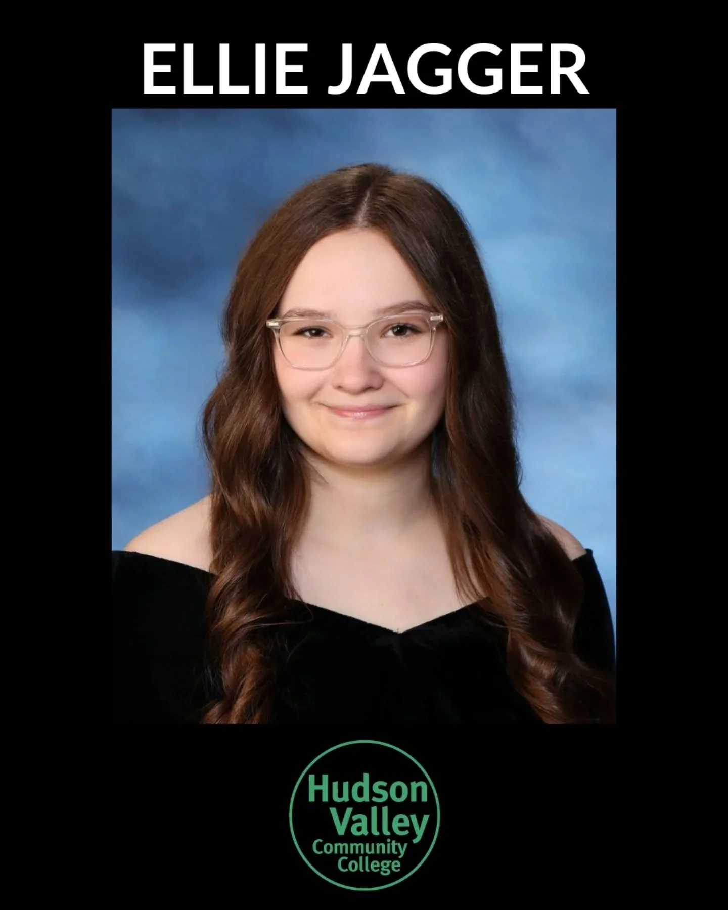 🎓🌟SENIOR SPOTLIGHT: ELLIE JAGGER🌟🎓
Ellie has been dancing for 10 years and has spent the last three years on the competition team. During that time, she has also assisted classes with Ms. Emily - an experience that helped shape her future in a me