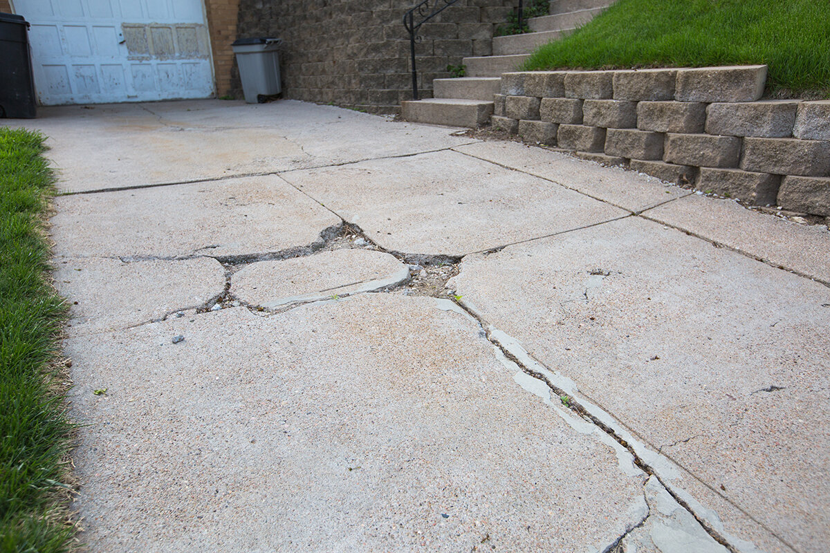 cracked-driveway2.jpg