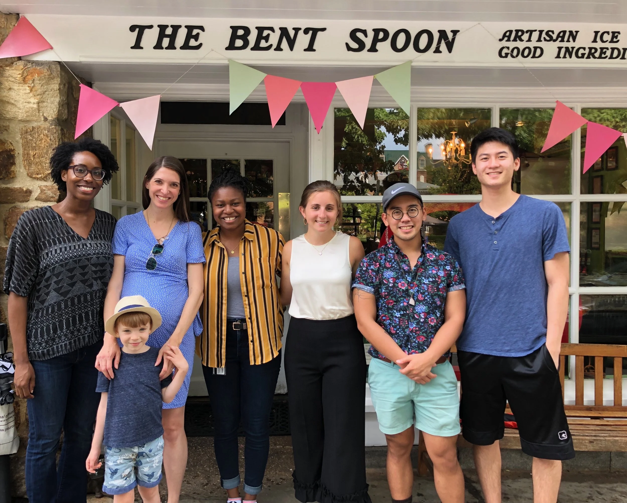 Peña Lab ice cream outing to celebrate Sero and Rebekah officially joining the lab, Austin’s first poster presentation and last last full-time week as an OURSIP Awardee, and Anne Elizabeth’s first successful trip to learn about childhood immigration/detention stress in TX. Guest appearance by Cate’s F1.