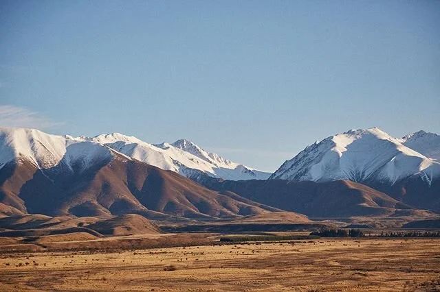 Morning light on the mighty Ben Ohau range 😍
