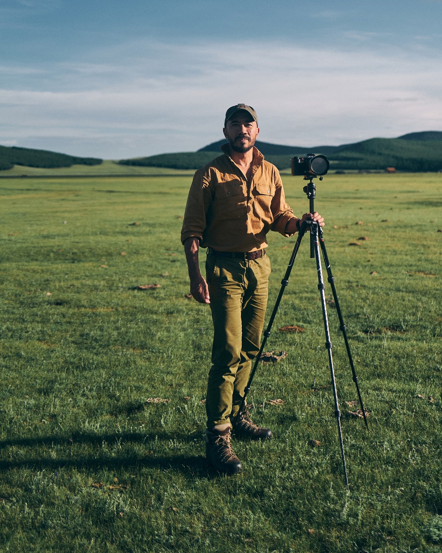 I&rsquo;ve been a big fan of @thephotobanter and the work that @alexgagnephoto does through his podcast. I&rsquo;ve listened to to just about every single episode for years. So when it came time to talk about my book Of Nomads, plus some of my experi