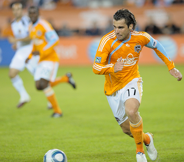 Mike-Chabala-Houston-running-with-ball-web.png