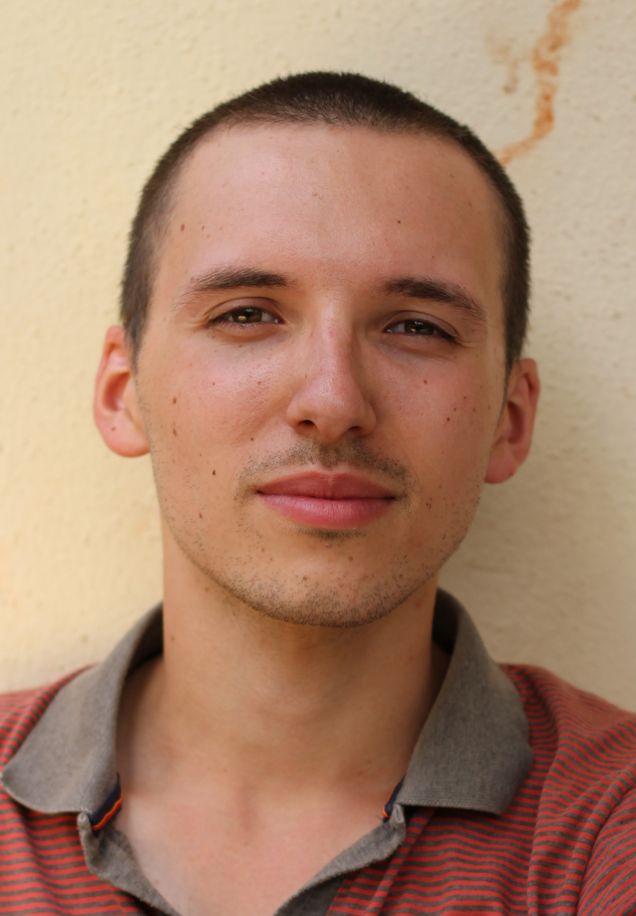 Simon Panay_headshot.jpg