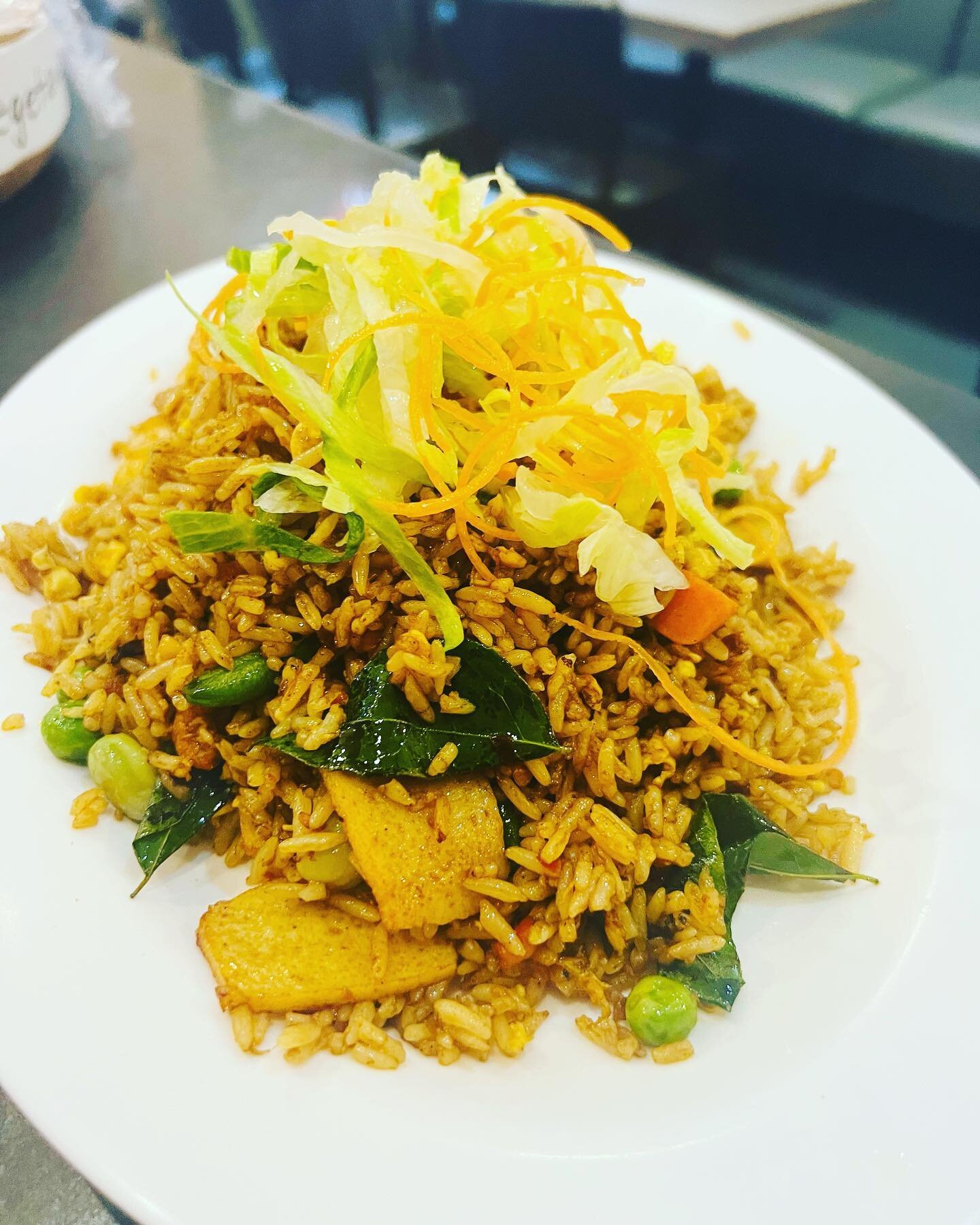 金香炒饭 
Kam Heong Fried Rice 
One of our favourite rice dishes on the menu, iykyk.
A house blend of our &quot;golden fragrant&quot; spices in the wok leaves a strong delicious scent trail from the kitchen to your table.