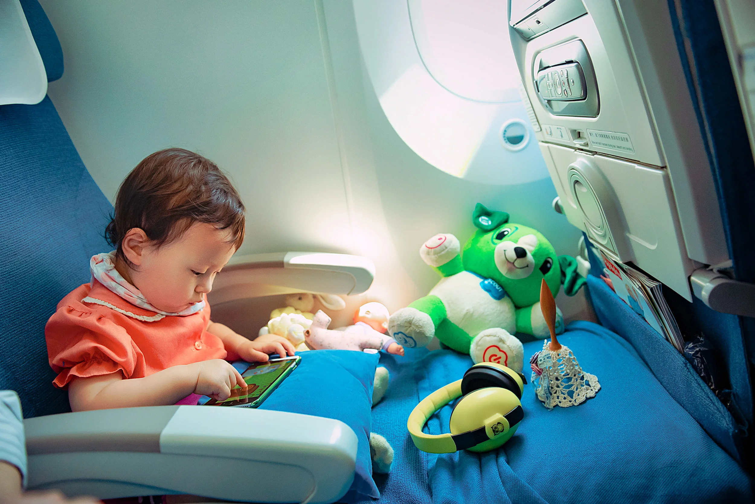 Settling in on the airplane