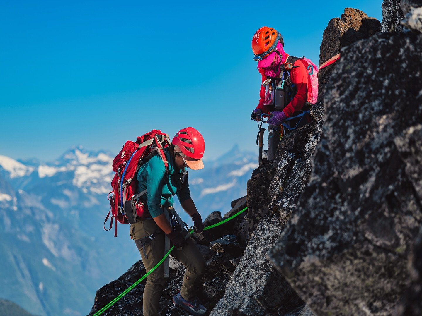 Some photos of the down climb of Klawatti and the walk out.

#KlawattiPeak was 97th on my way to climb all 100 of the #BulgerList .
